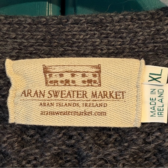 Aran Sweater Market Merino Wool Cardigan Sweater | XL Knitwear Warm - Picture 3 of 5